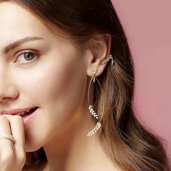 henri bendel Jewelry - Henri Bendel Earrings